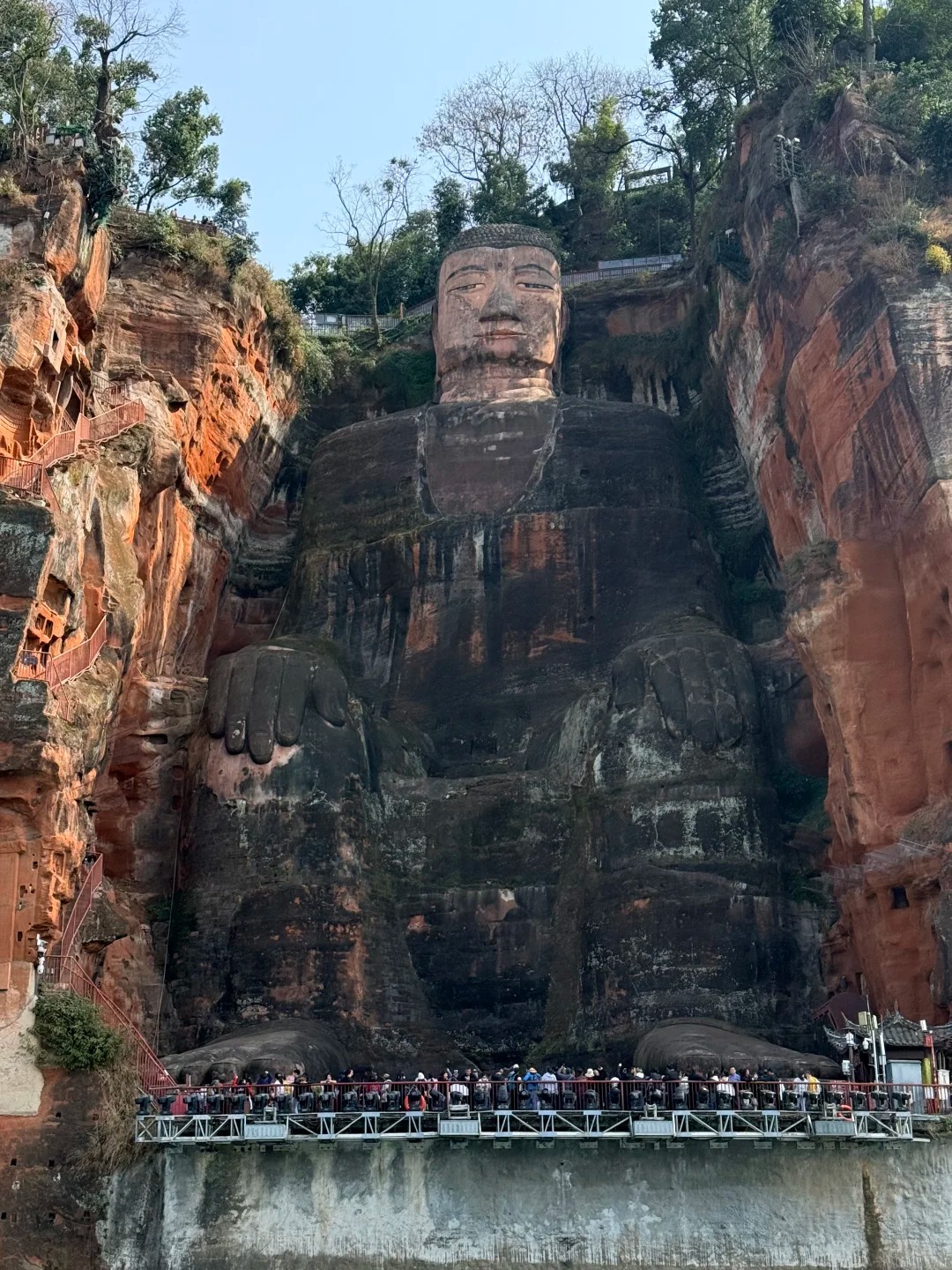 Leshan Giant Buddha photo 5